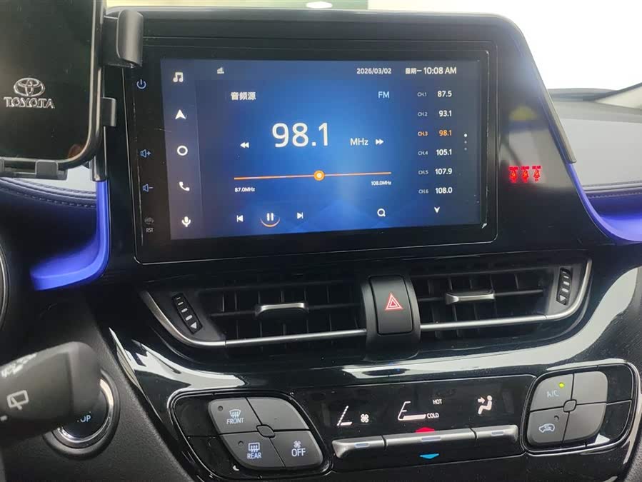 Toyota C-HR 2019 immagine di auto #14