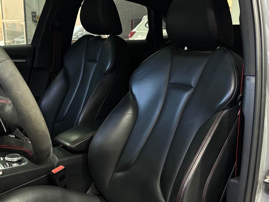 Audi RS 3 2019 imagem de carro #14