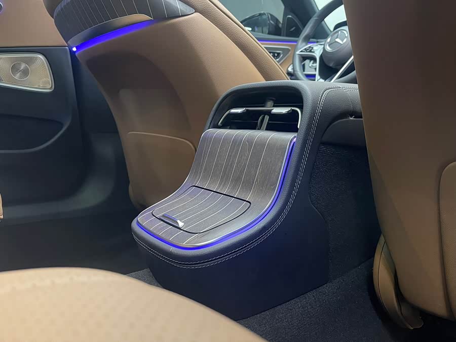 Mercedes-Benz E Class 2024 car image #14