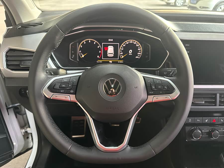 Volkswagen Tacqua 2022 car image #14