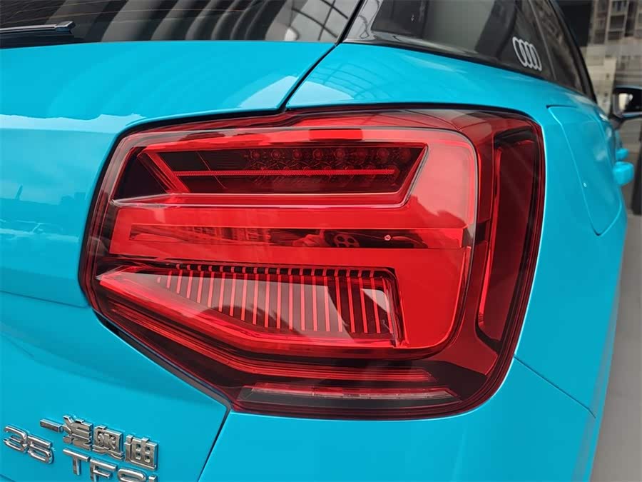 Audi Q2L 2019 imagem de carro #14