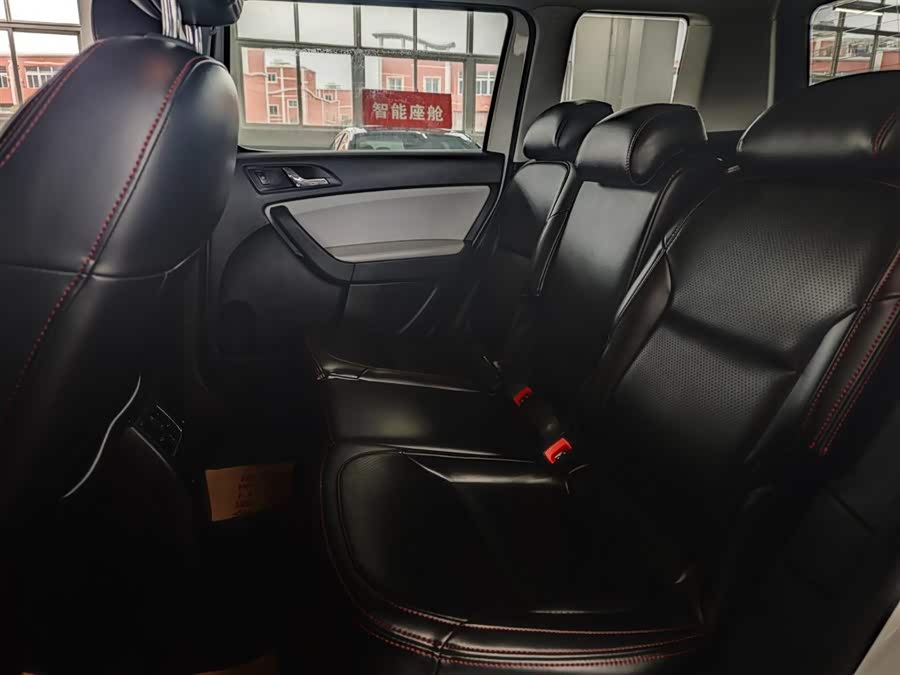 Skoda Yeti 2016 immagine di auto #14