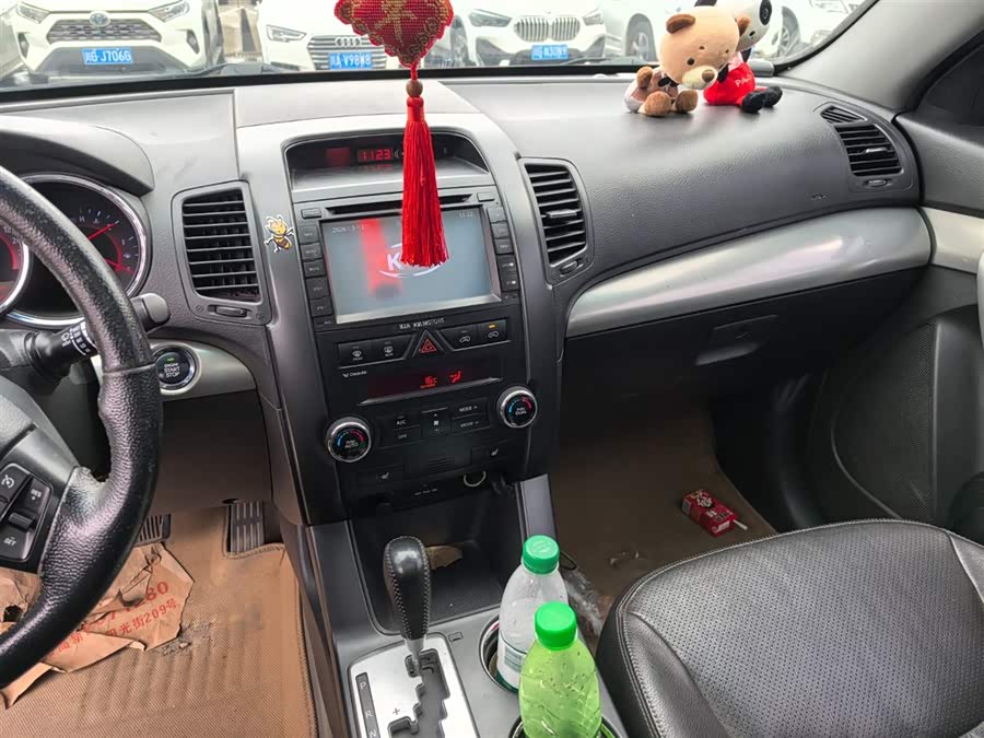 Kia Sorento 2010 immagine di auto #14