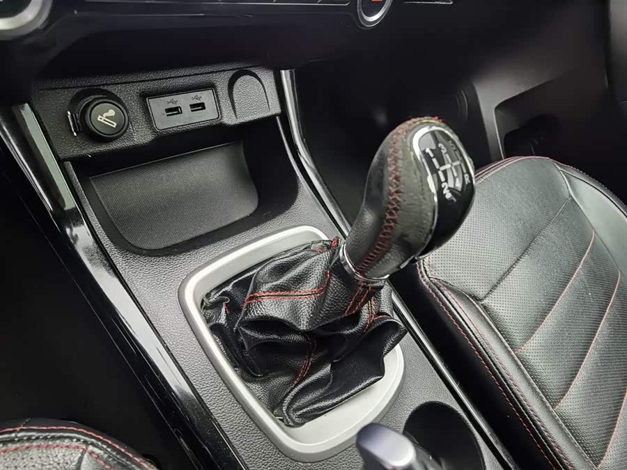 Kaiyi 2017 car image #14