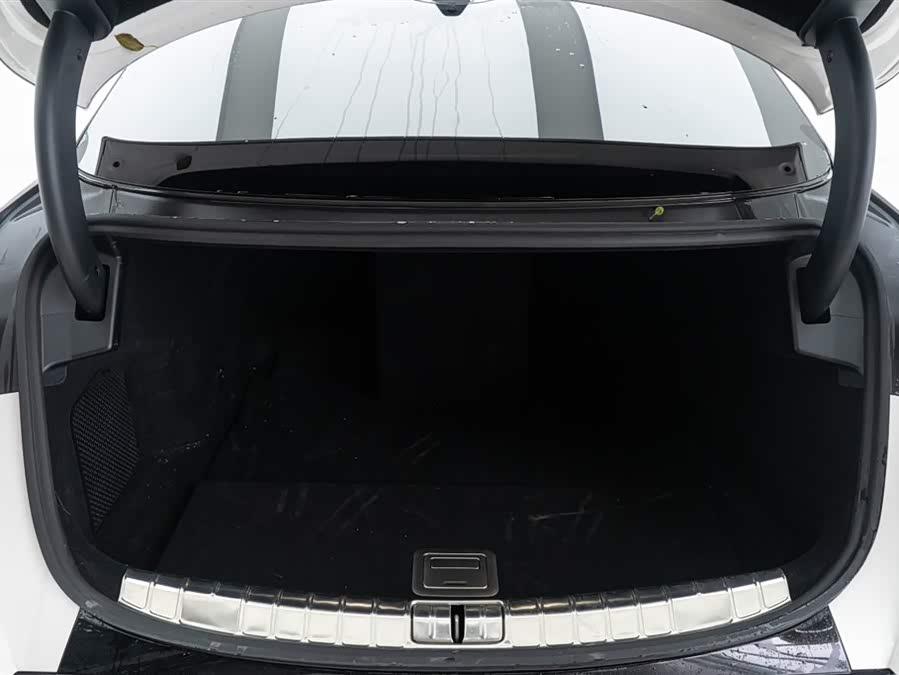 Denza Z9 2024 car image #14