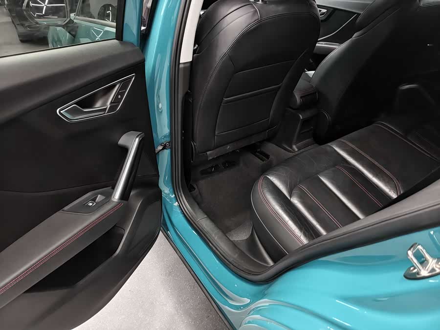 Audi Q2L 2022 imagen de coche #14