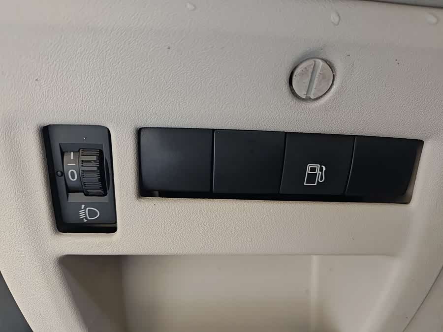 Citroen C-Quatre 2014 car image #14