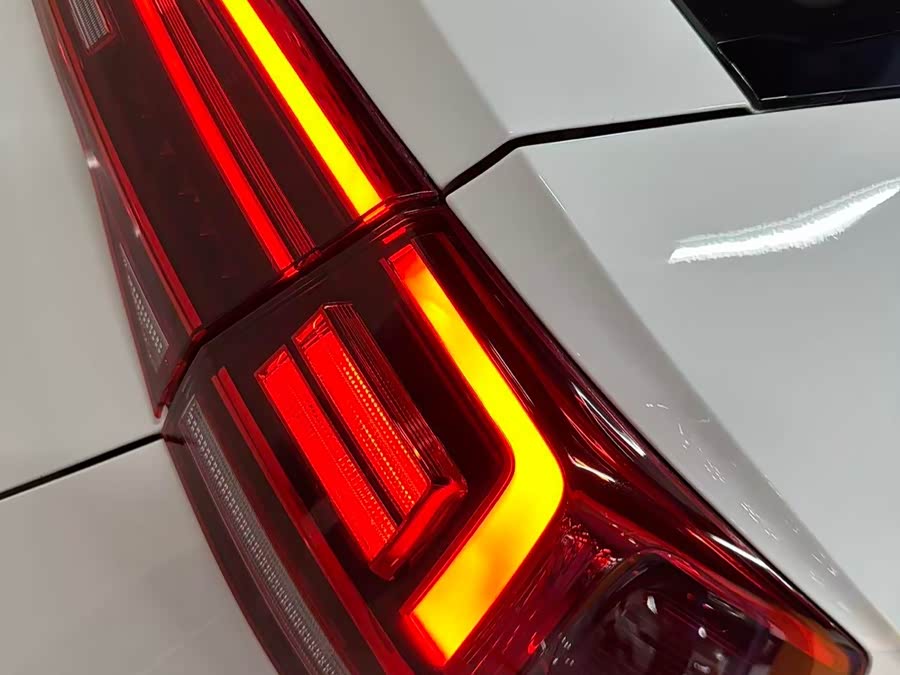 Volkswagen Tharu 2021 car image #14