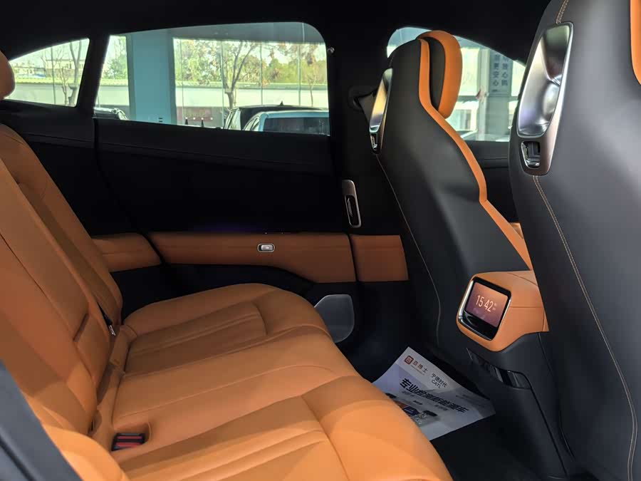 MI YU7 2025 car image #14