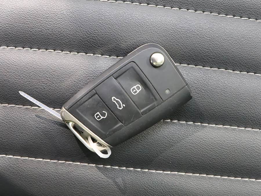 Volkswagen Magotan 2025 immagine di auto #14