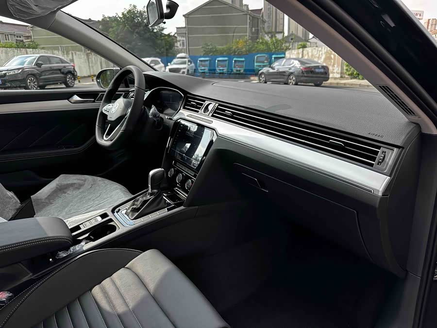 Volkswagen Magotan 2026 car image #14