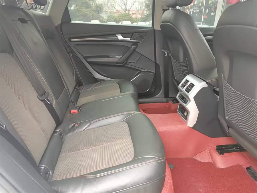 Audi Q5L 2019 car image #14