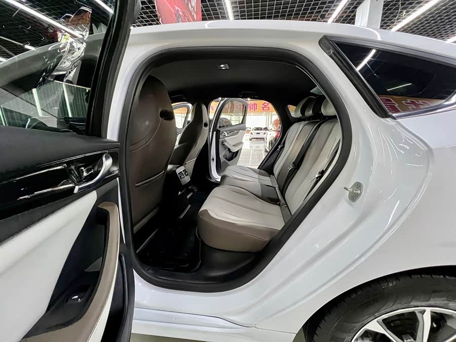 BYD Qin Plus 2024 صورة سيارة #14