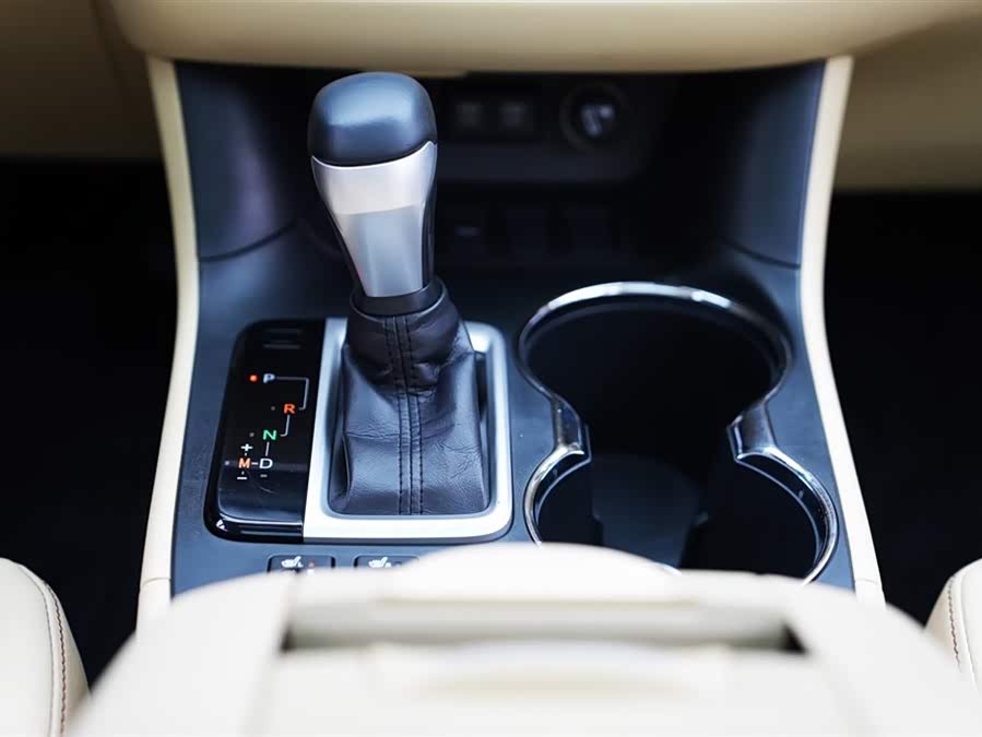 Toyota Highlander 2018 image de voiture #14