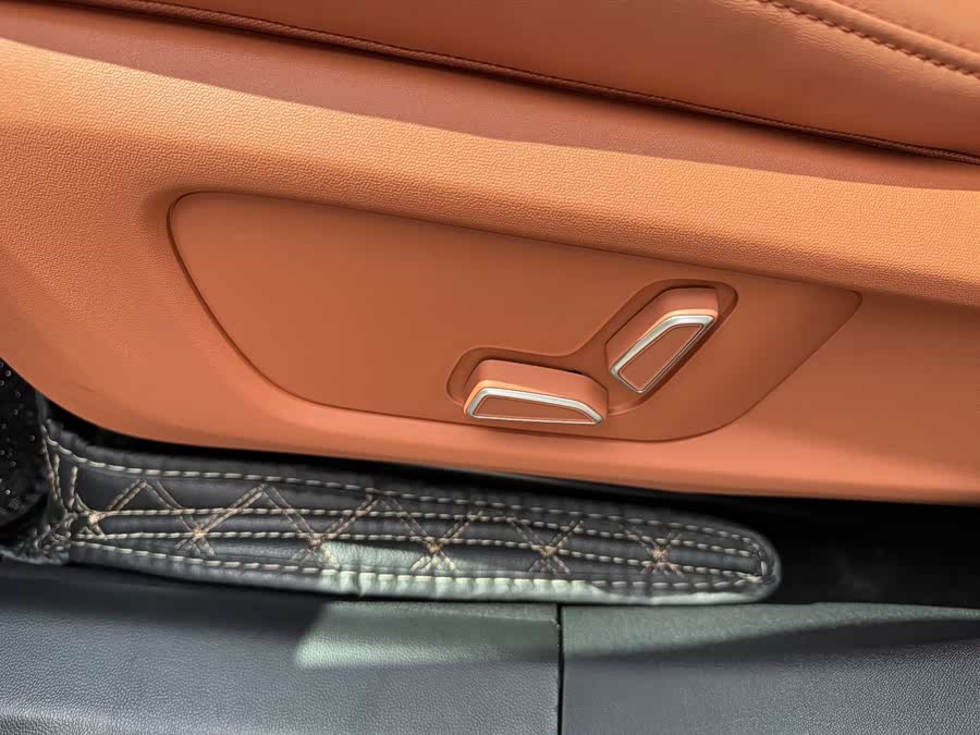 Deepal S05 2025 immagine di auto #14