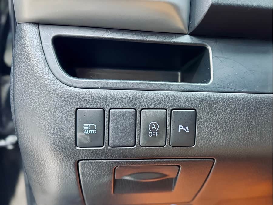 Toyota Highlander 2020 car image #14