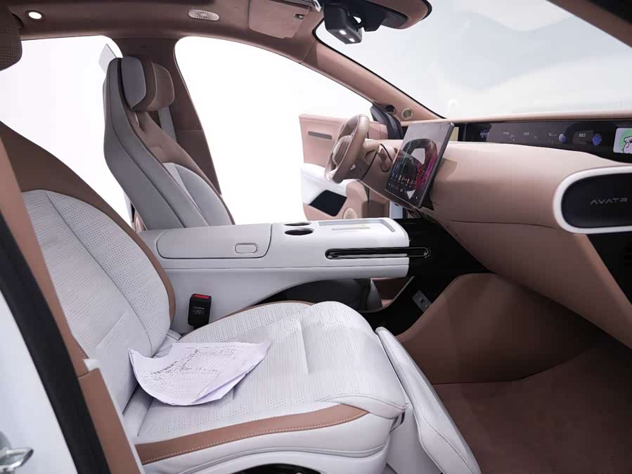 Avatr 07 2025 car image #14