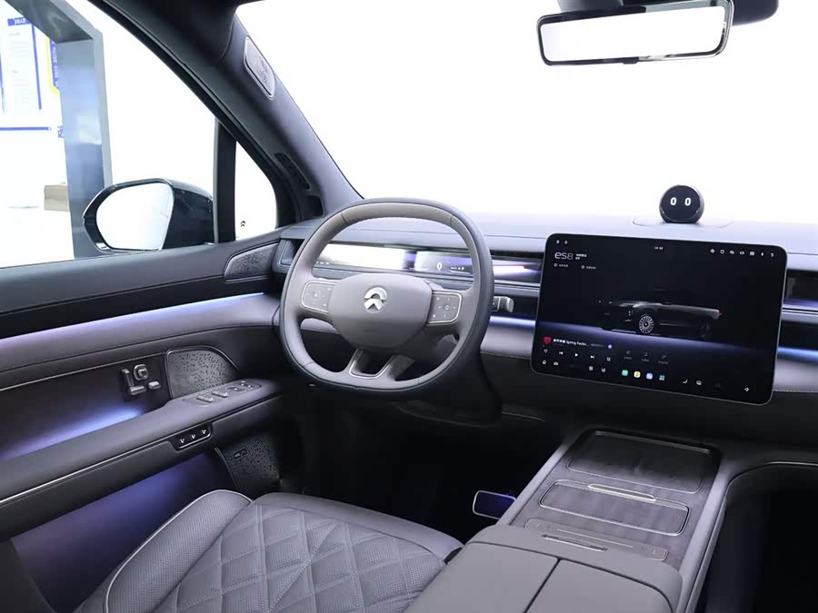 蔚来 蔚来ES8 2026 汽车图片 #14