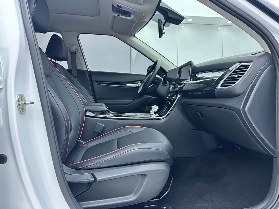 Kia Seltos 2023 imagen de coche #14