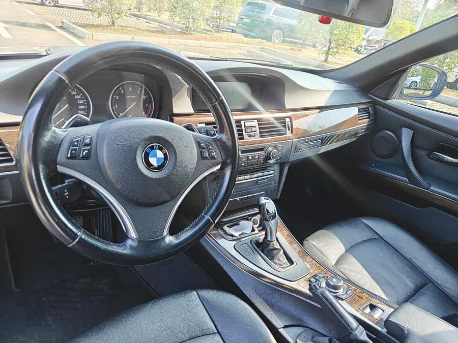 BMW 3 Series (Imported) 2011 صورة سيارة #14