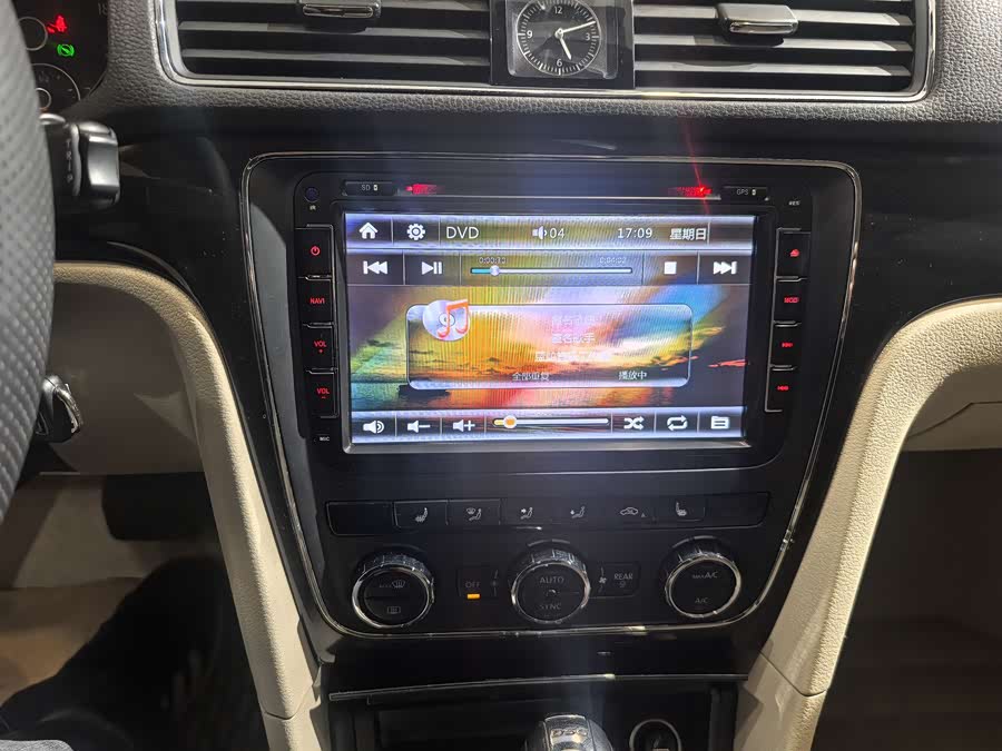 Volkswagen Passat 2013 صورة سيارة #14