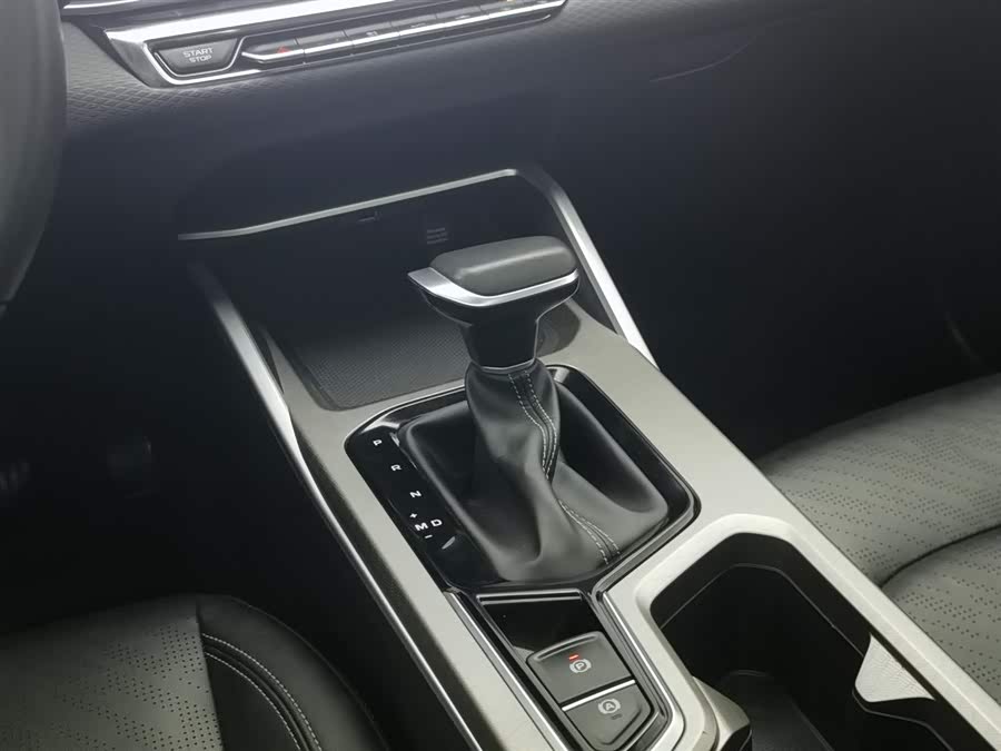 GEELY Emgrand 2023 car image #14