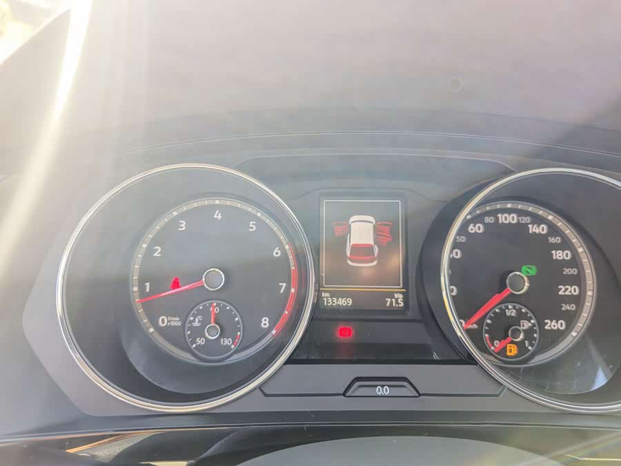 Volkswagen Tiguan L 2018 #14 Volkswagen Tiguan L 2018 car image #14