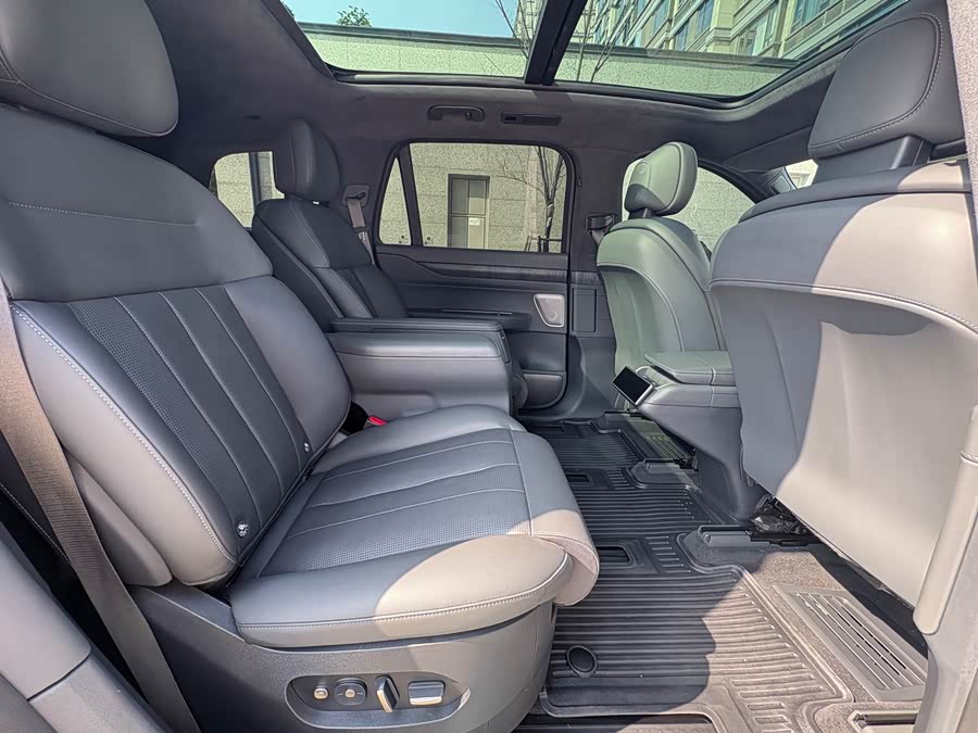 蔚来 蔚来ES8 2023 汽车图片 #14