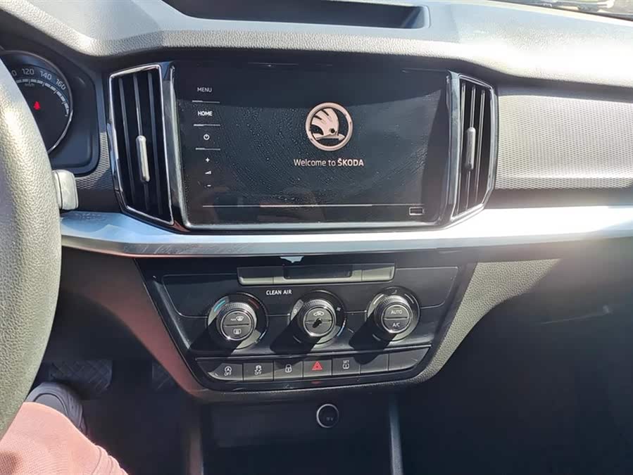 Skoda Kamiq 2021 صورة سيارة #14