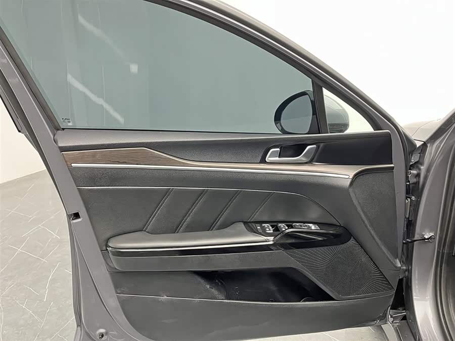 起亚 起亚K5 2023 汽车图片 #14