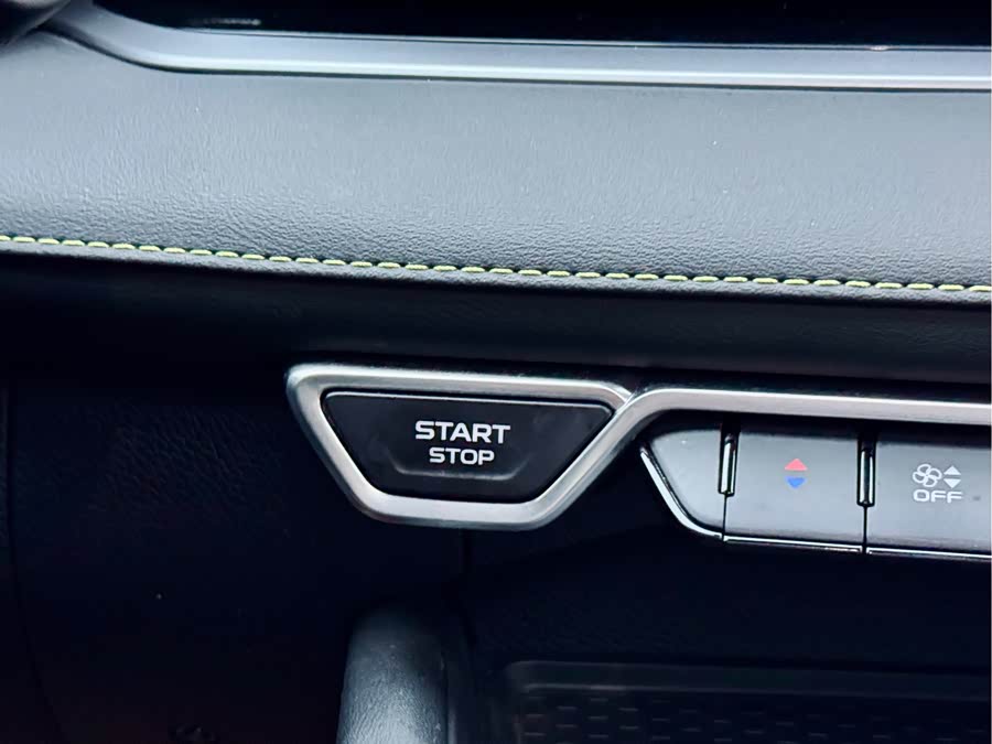 GEELY Preface 2023 car image #14