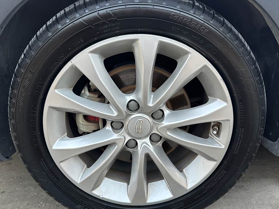 GEELY Emgrand GS 2017 #14 GEELY Emgrand GS 2017 car image #14