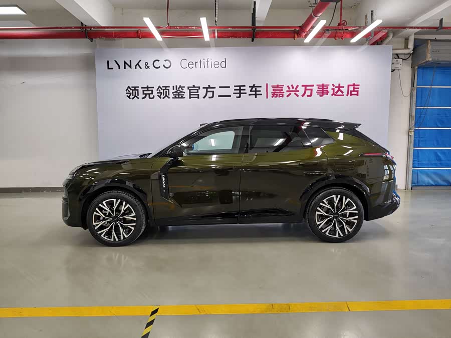 Lynk & Co 08 EM-P 2025 car image #14