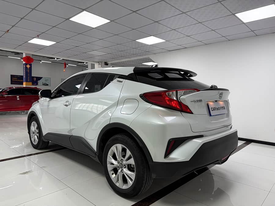 Toyota Izoa 2022 car image #14