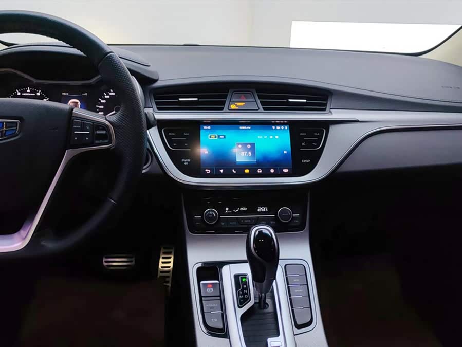 GEELY Emgrand GS 2018 car image #14