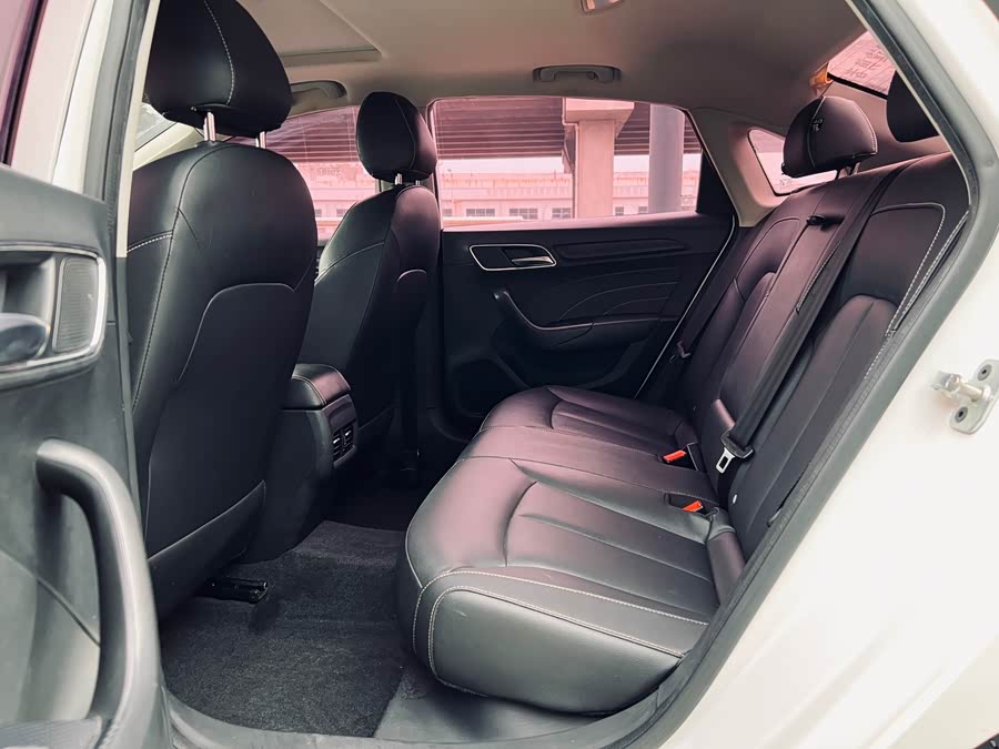 Roewe 550 2014 изображение автомобиля #14