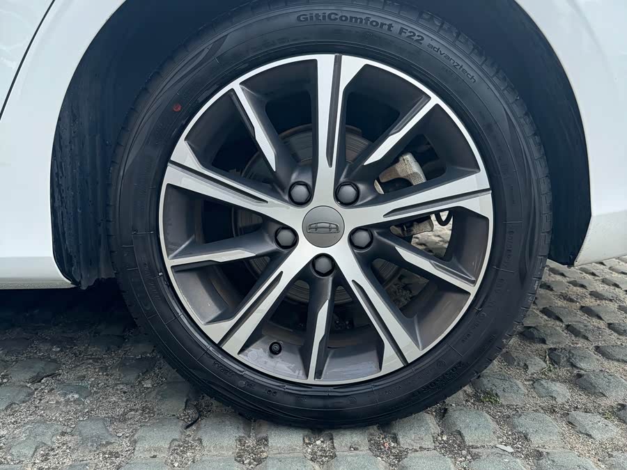 GEELY Emgrand 2023 car image #14