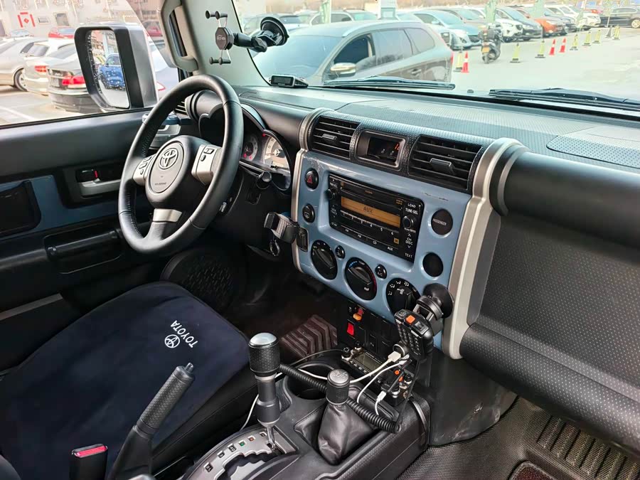 Toyota FJ Cruiser 2015 car image #14