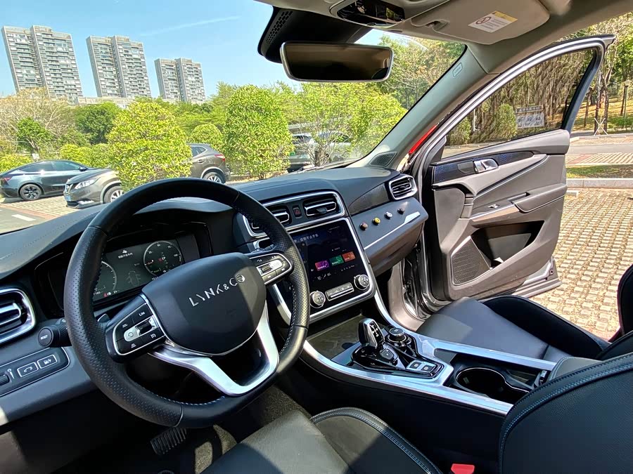 Lynk & Co 01 EM-P 2019 car image #14