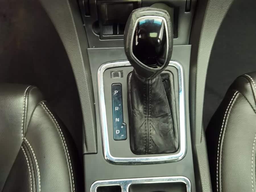 GEELY Emgrand 2017 car image #14
