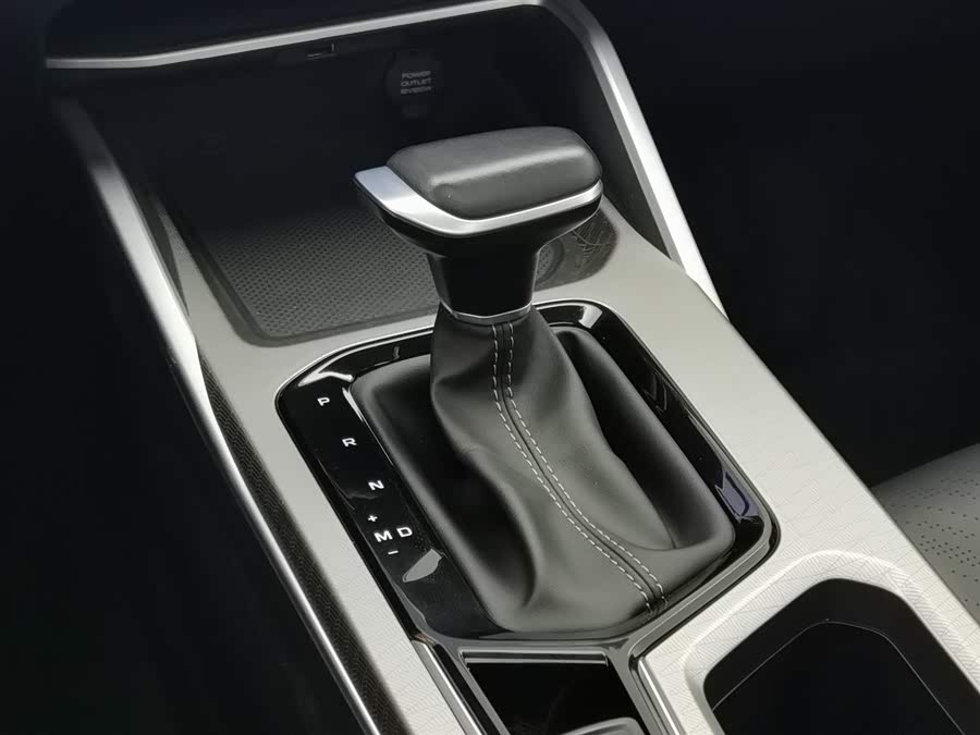 GEELY Emgrand 2023 car image #14
