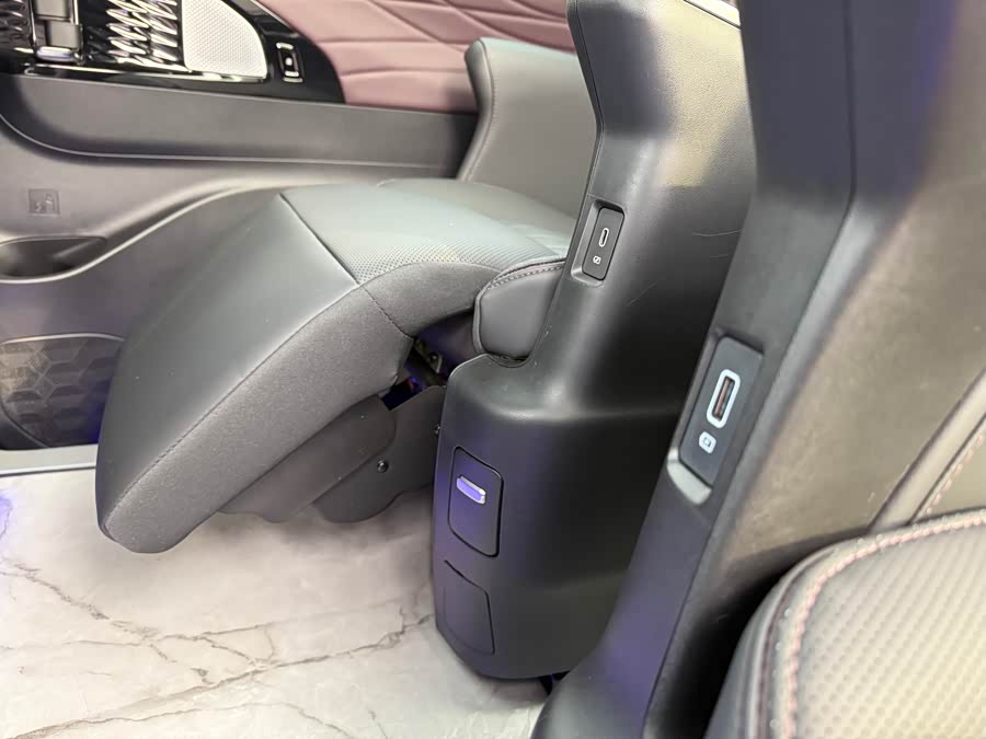 广汽传祺 传祺M8 2025 汽车图片 #14