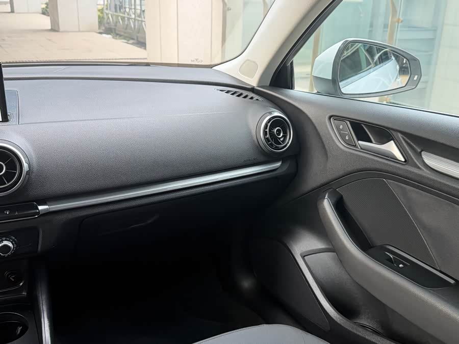 Audi A3 2015 immagine di auto #14