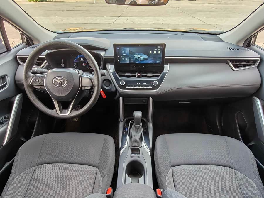 Toyota Frontlander 2023 car image #14