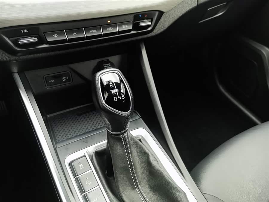 GEELY Vision X3 2020 изображение автомобиля #14