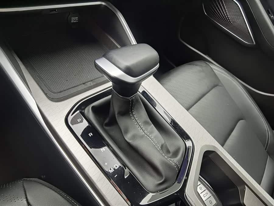 GEELY Emgrand 2023 car image #14