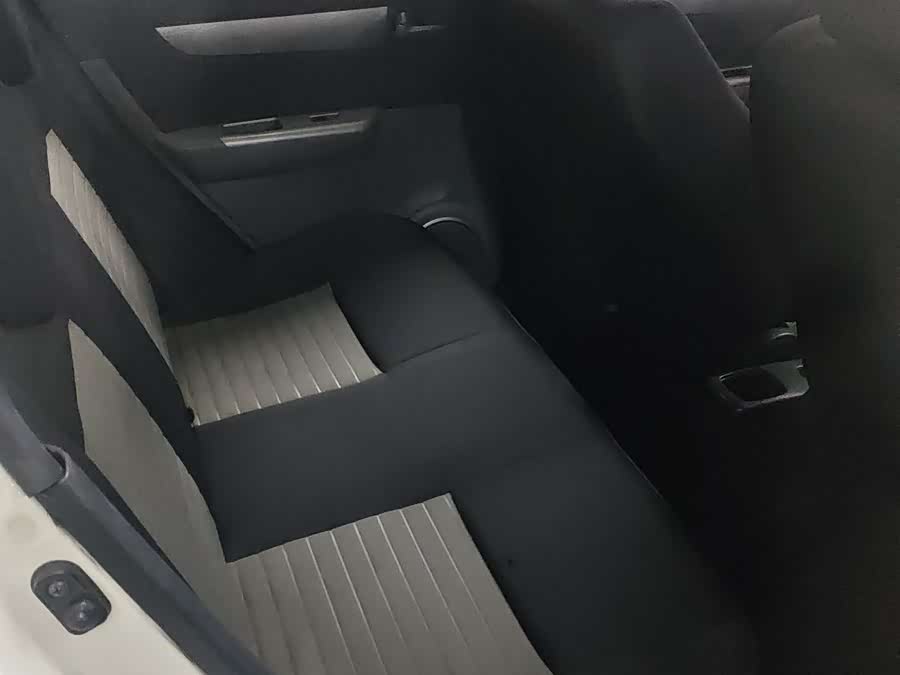 铃木 雨燕 2016 汽车图片 #14