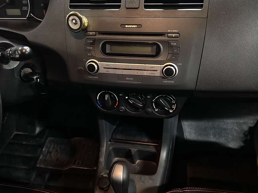 铃木 雨燕 2014 汽车图片 #14