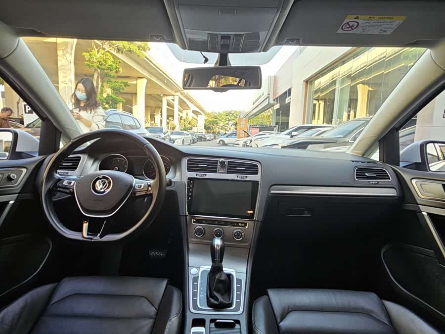 Volkswagen Golf 2016 car image #14