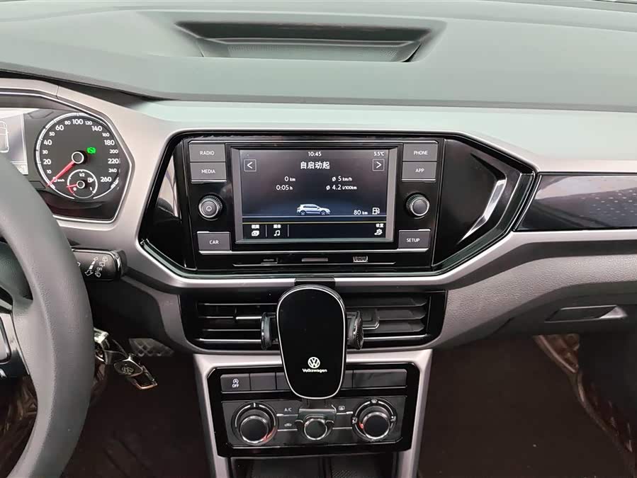 Volkswagen T-Cross 2019 car image #14
